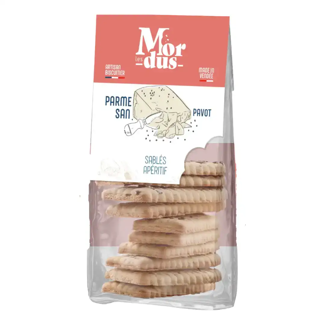 Biscuits-salés-parmesan-pavot-Atelier-des-Mordus Visuel d'un paquet de biscuits salés Parmesan&Pavot de l'Atelier des Mordus sur fond blanc.