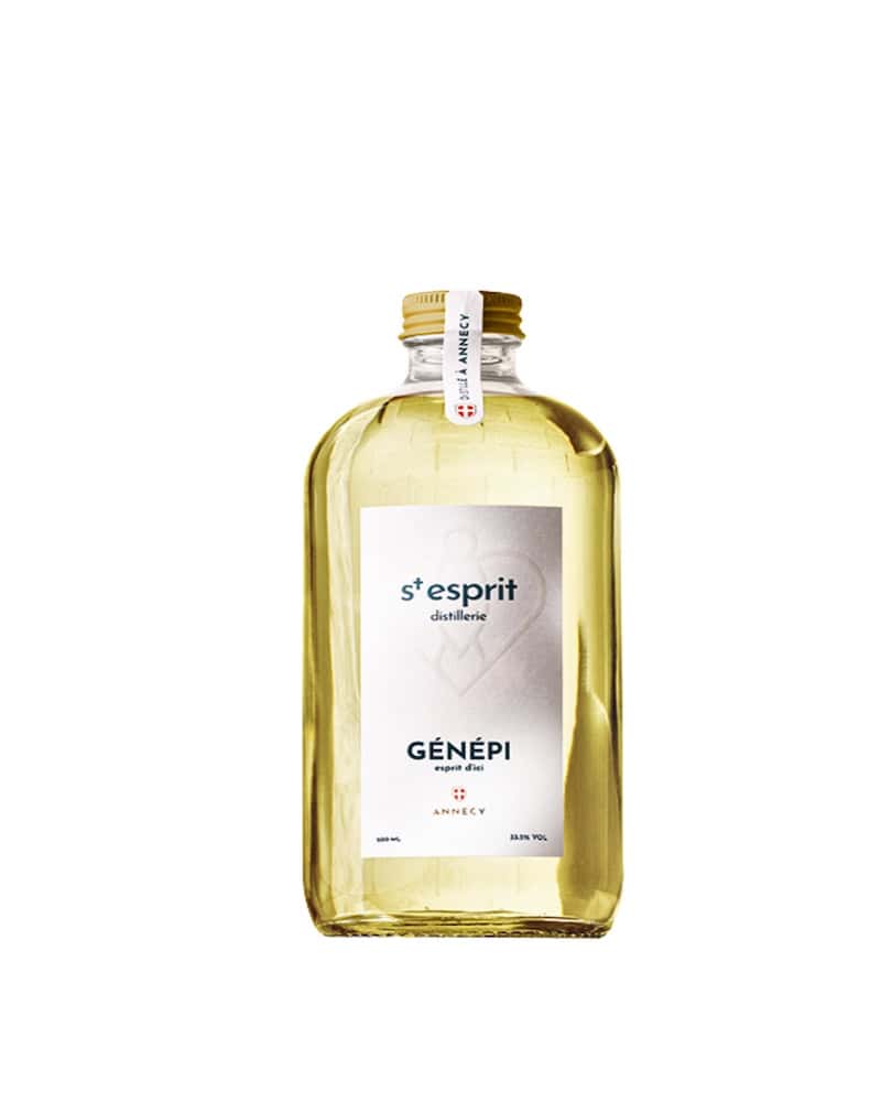 Bouteille de Génépi de la Distillerie du Saint-Esprit à Annecy, liqueur artisanale des Alpes.